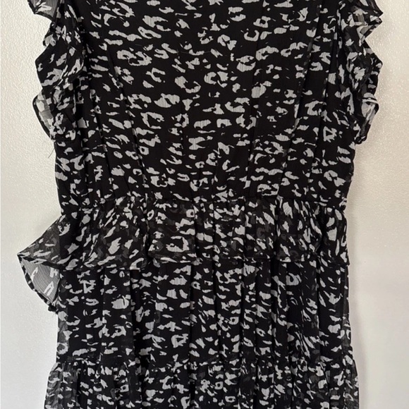 Simply Vera Vera Wang Black and White Printed Ruffle Midi Dress - Picture 3 of 3